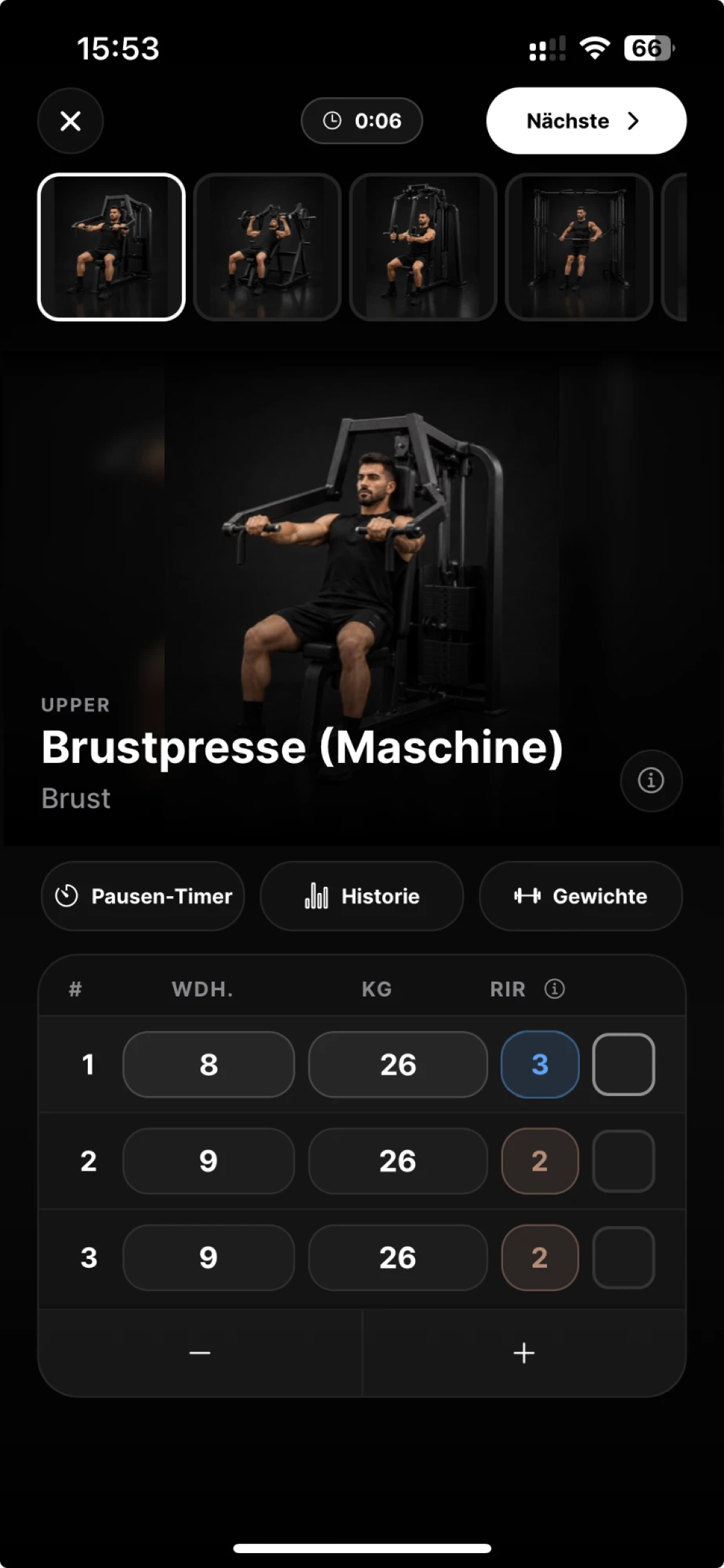 AURA Training: Brustpresse an der Maschine mit echtem Übungsfoto, Sätze mit Wiederholungen, Gewicht und RIR.